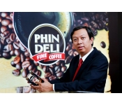 Chuyện mới kể của “người điên” Phạm Đình Nguyên mua thị trấn Mỹ